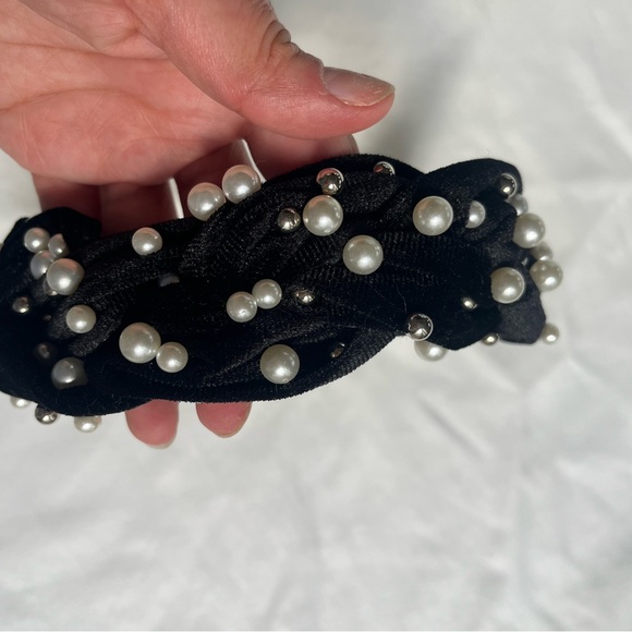 Black Velvet Pearl Headband Whimsigoth Dark Coquette Fairy Hair Accessory - Picture 5 of 9